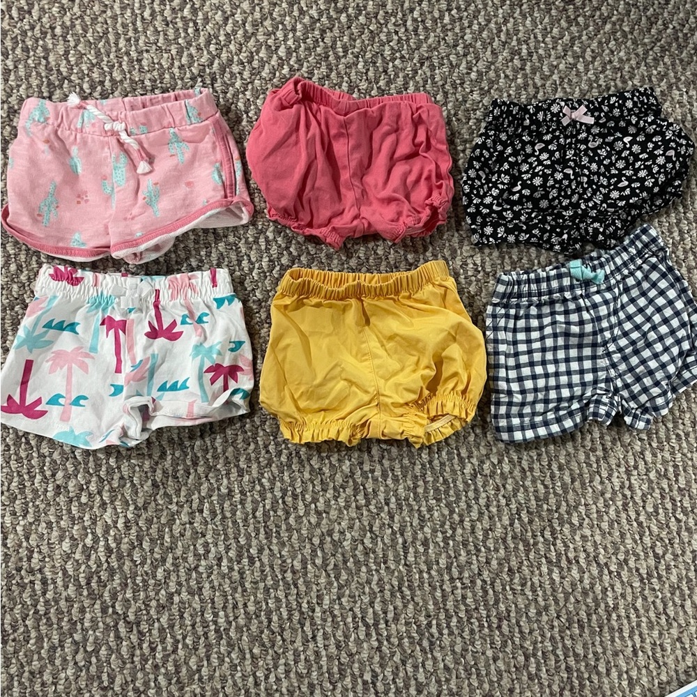 6 pairs of baby girl shorts. 3-6M